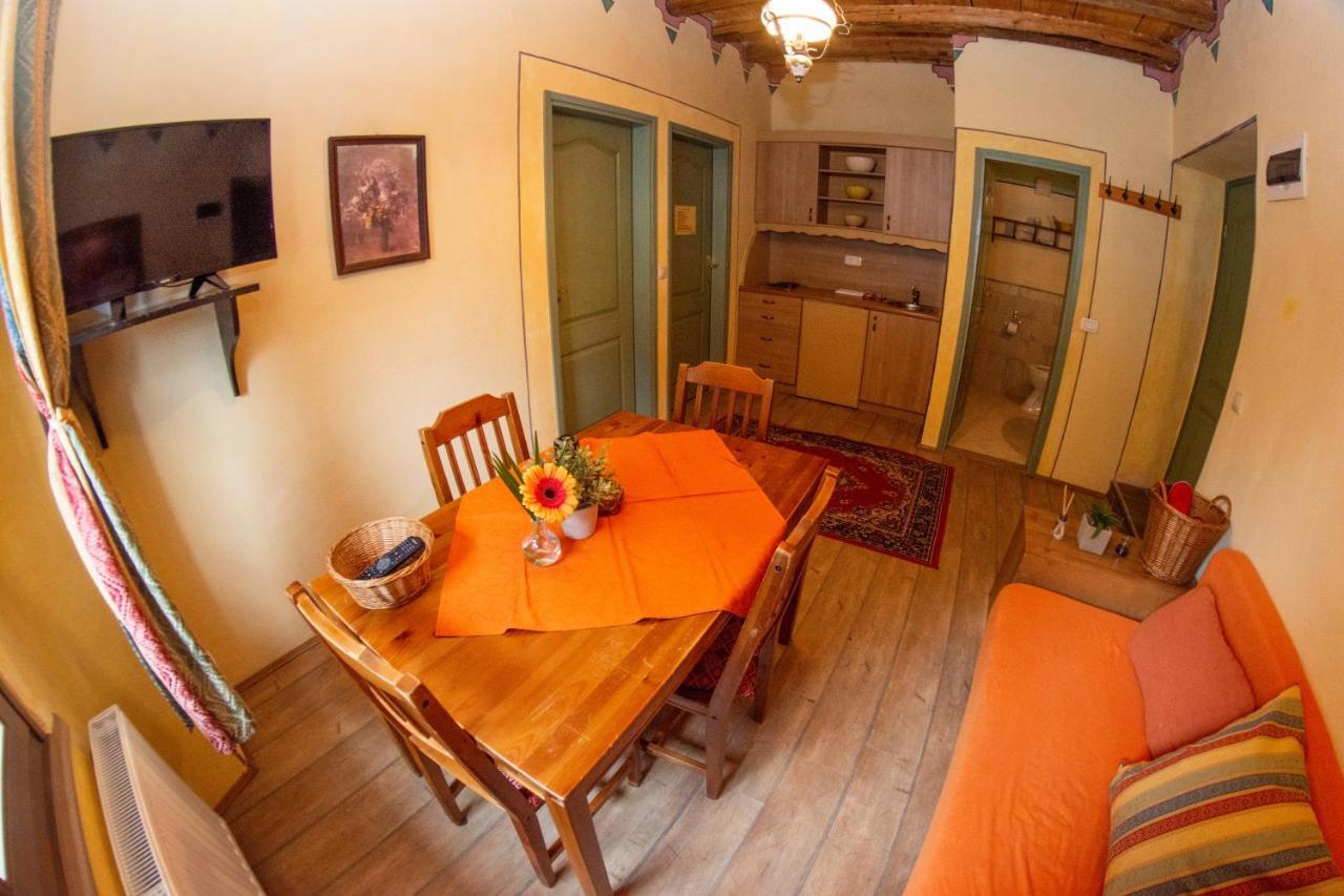 Apartments Belopeski Dvori 크라니스카고라 외부 사진